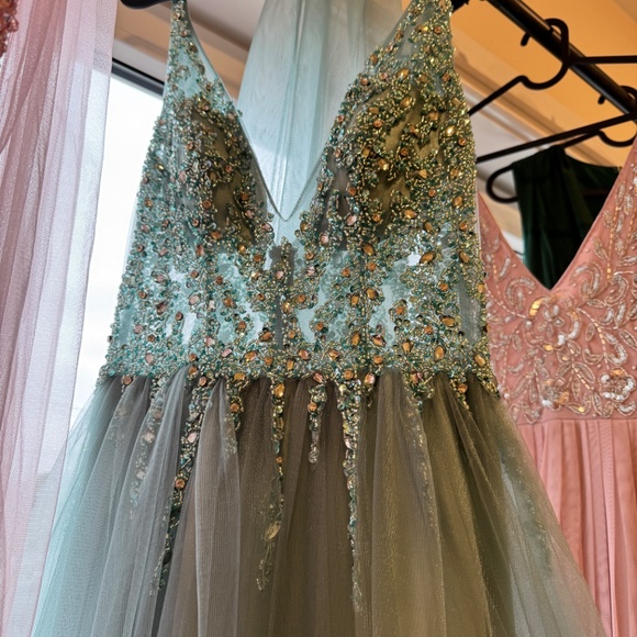 Mascara prom dresses Nr. 1 - Picture 2 of 5